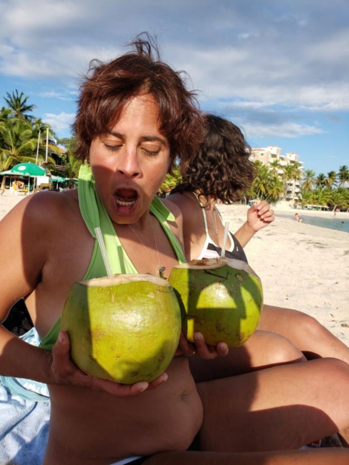 Guys wife Yve in Ma. Showing off on kik. #fYdfpePU