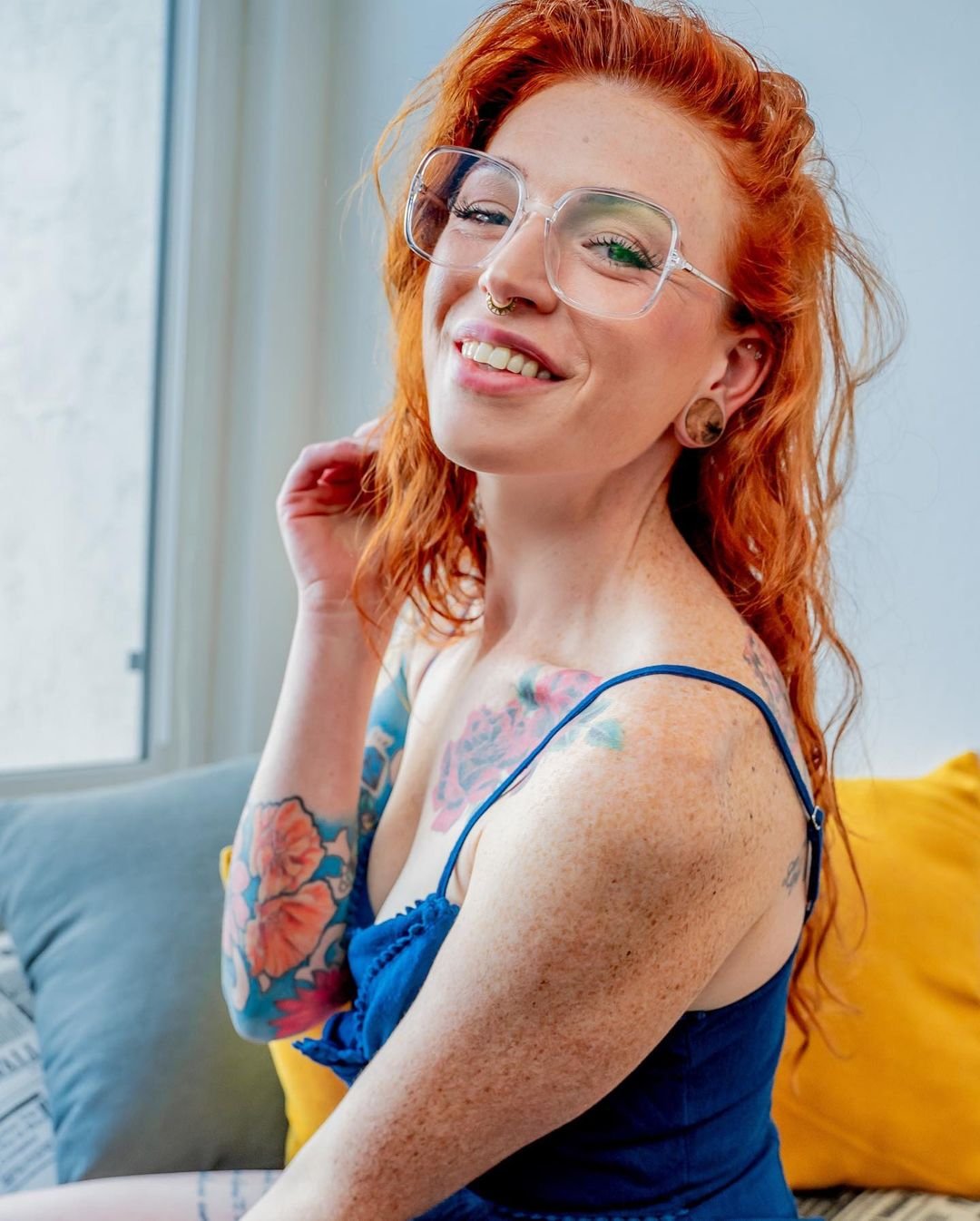 Fit redhead gets toned #05FuZXwv