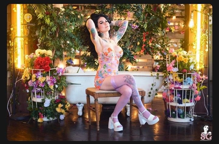 Bittersweet-Where the flowers bloom (Suicide Girls) #ePElNVLP