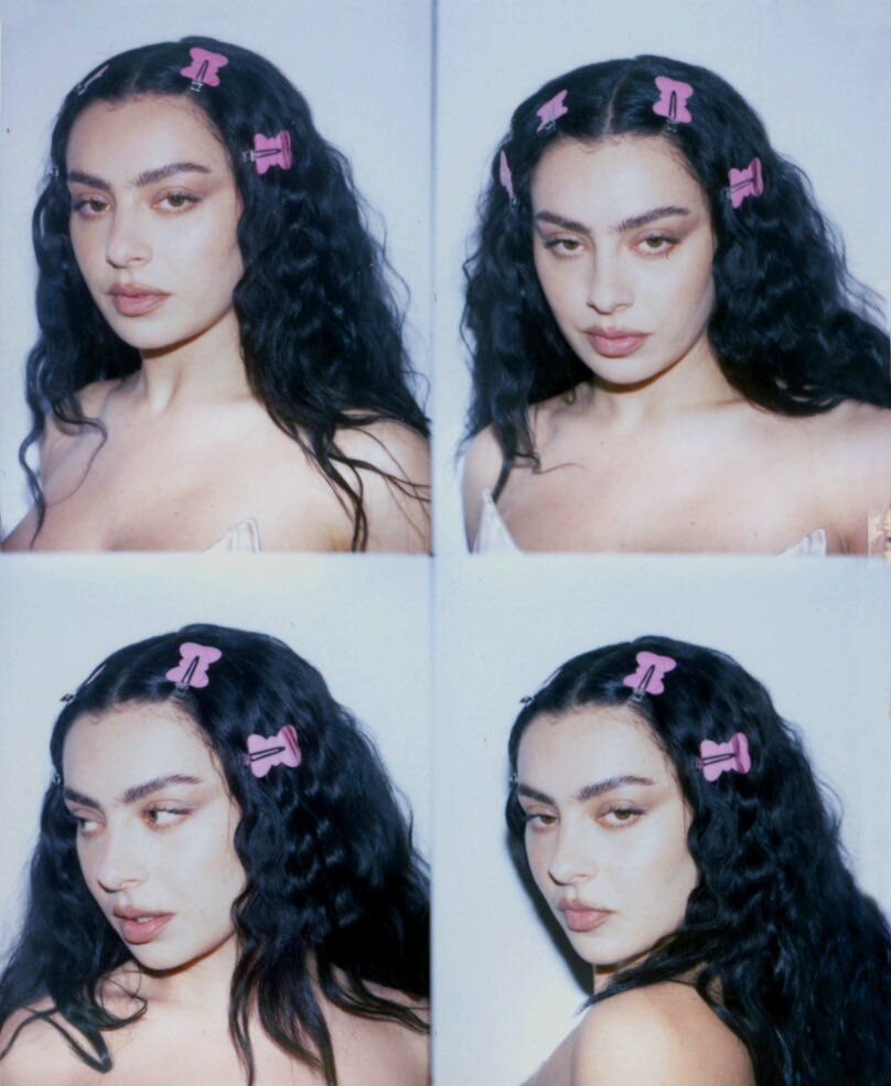 Charli xcx Big Luscious Tits & Hot Juicy Ass Makes Me Throb 🥵HowI'dLoveToTittyFuck TheShitOutOfHer #A4LNSmtq