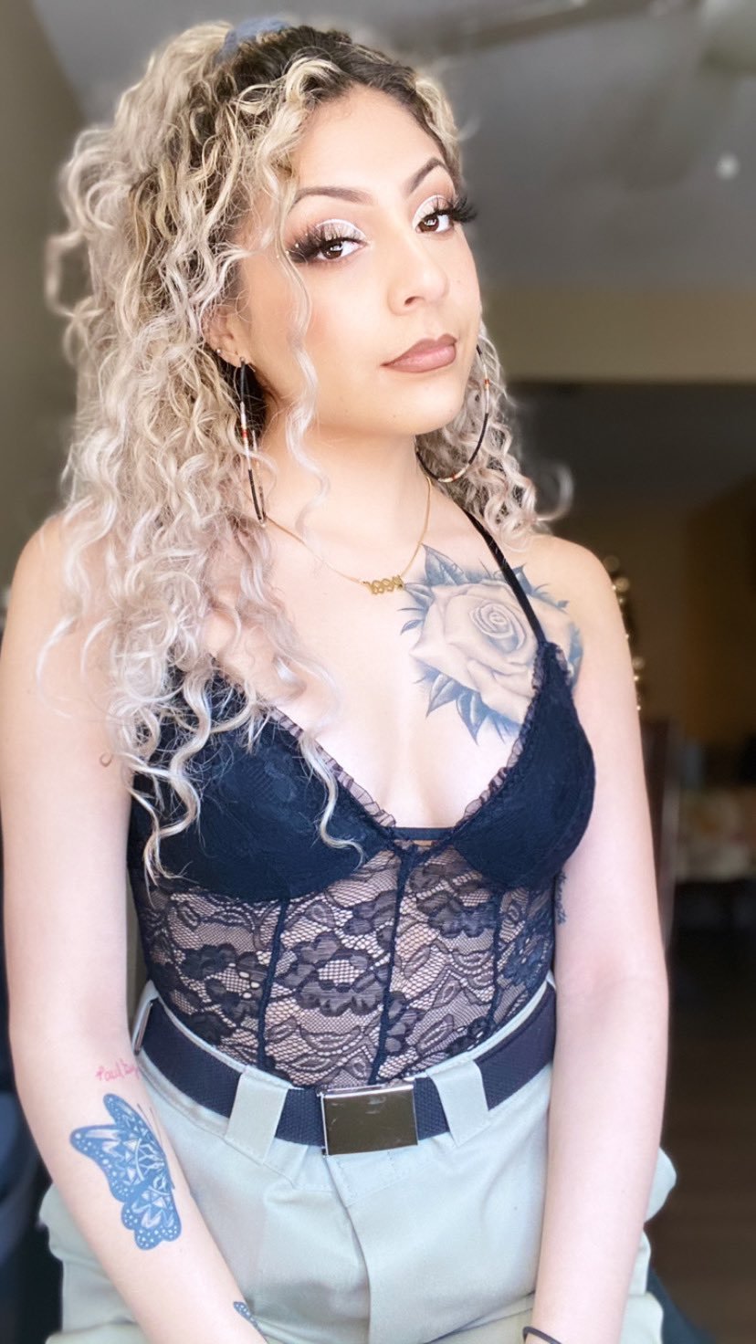 Chola/Tattoo artist #7PMLvrYl